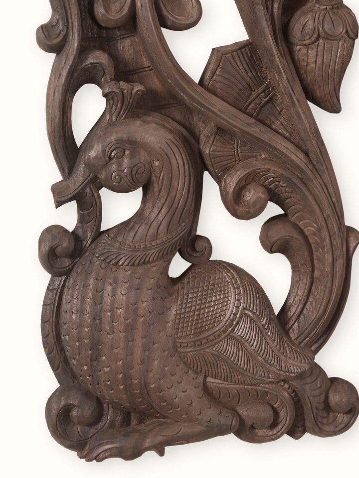 Front detail view of the Wood Carved Elephant Face Brackets
