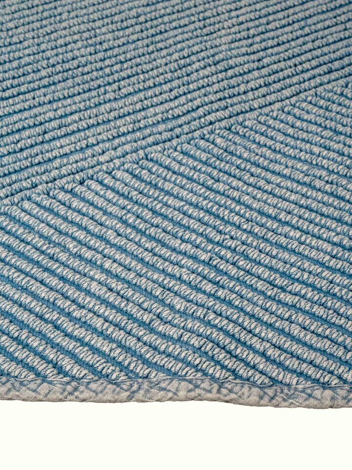 Nityam Diagonal Stripes Blue Bath Mat