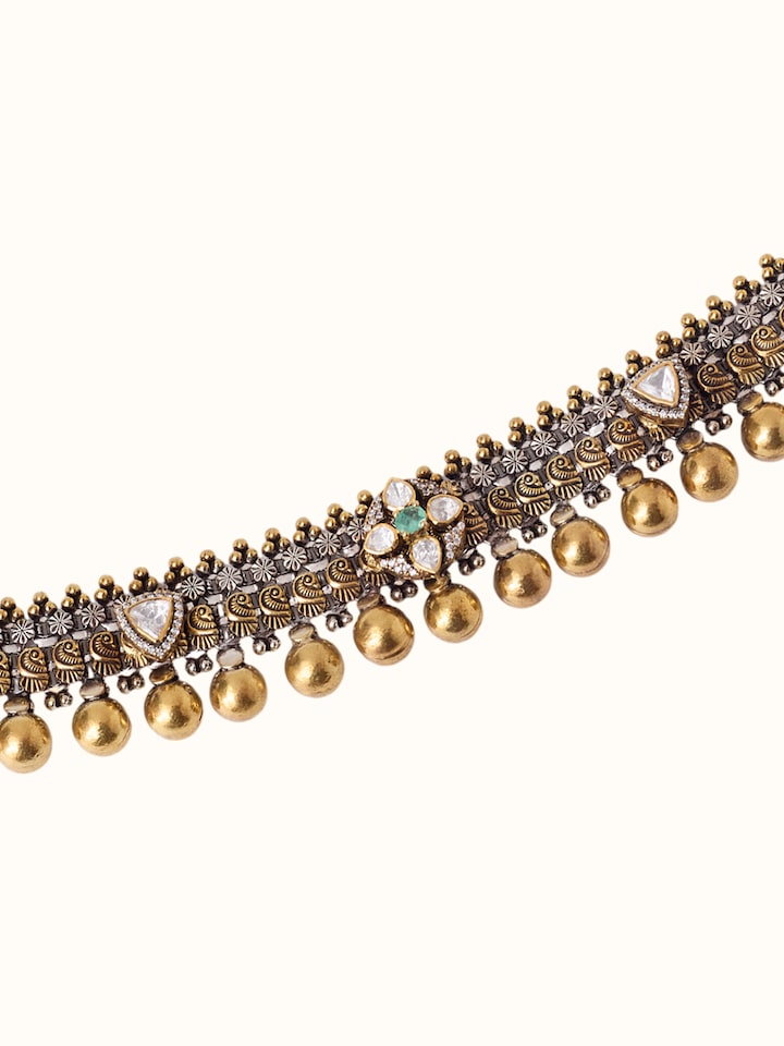 Detailed side view of the Silver Smithing Payal Pair