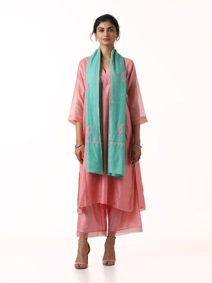 Front view of Pink Jalidar Sozni Embroidered Stole showing the full length and border pattern