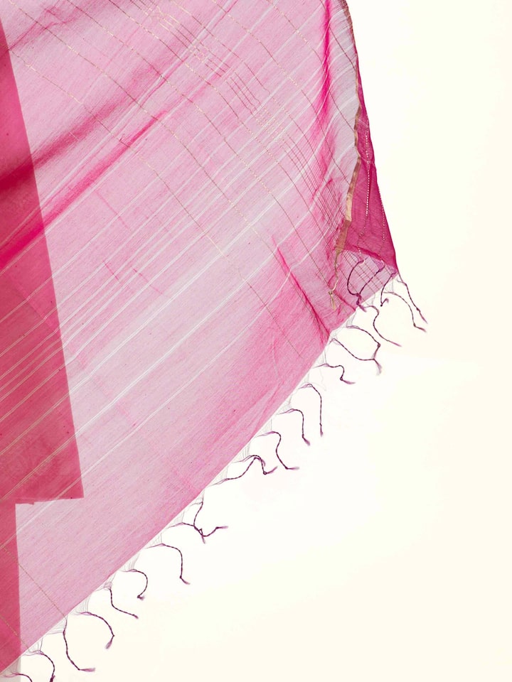 Detail view of the Pink Cotton Silk Maheshwari Handloom Dupatta