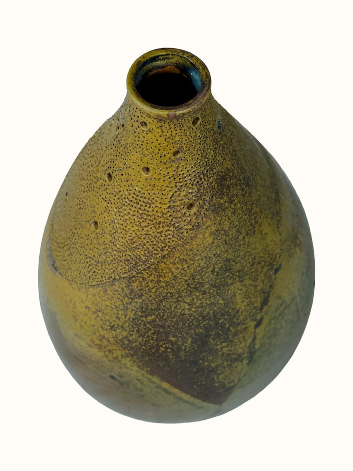 Angled view of the Terracotta Clay Table Vase