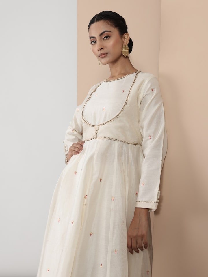 Close-up detail of cotton silk Chanderi Anarkali kurta emphasizing fabric weave and design accents.