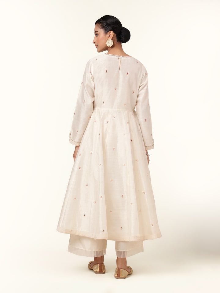 Back view of cotton silk Chanderi Anarkali kurta showing flare and finishing details.