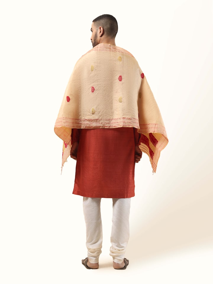 Back view of peach tussar silk stole displaying complete length and fall