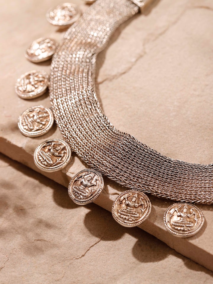 Overhead view of Silver collar necklace showcasing the overall design and polished appearance