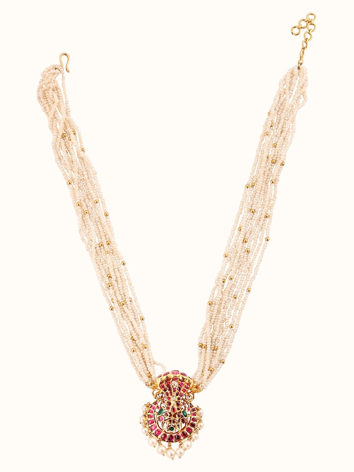 Front view of Kundala Velai 22 karat gold collar necklace highlighting its luxurious gold finish and intricate design.