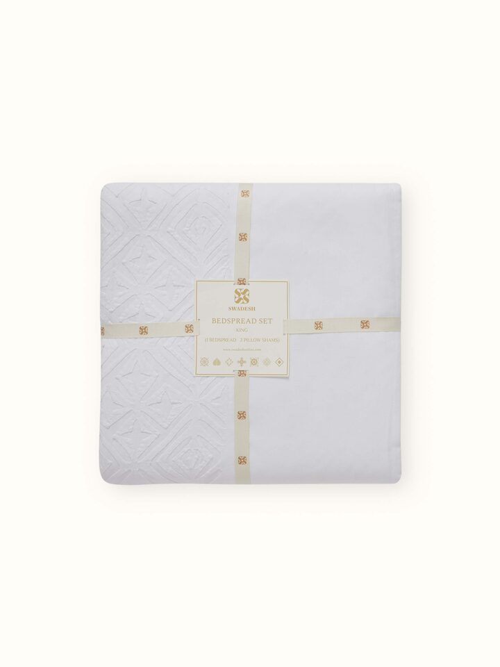 Close-up of Jharokha White Trellis Cotton Appliqué King Bedspread Set highlighting the fabric and appliqué design details.