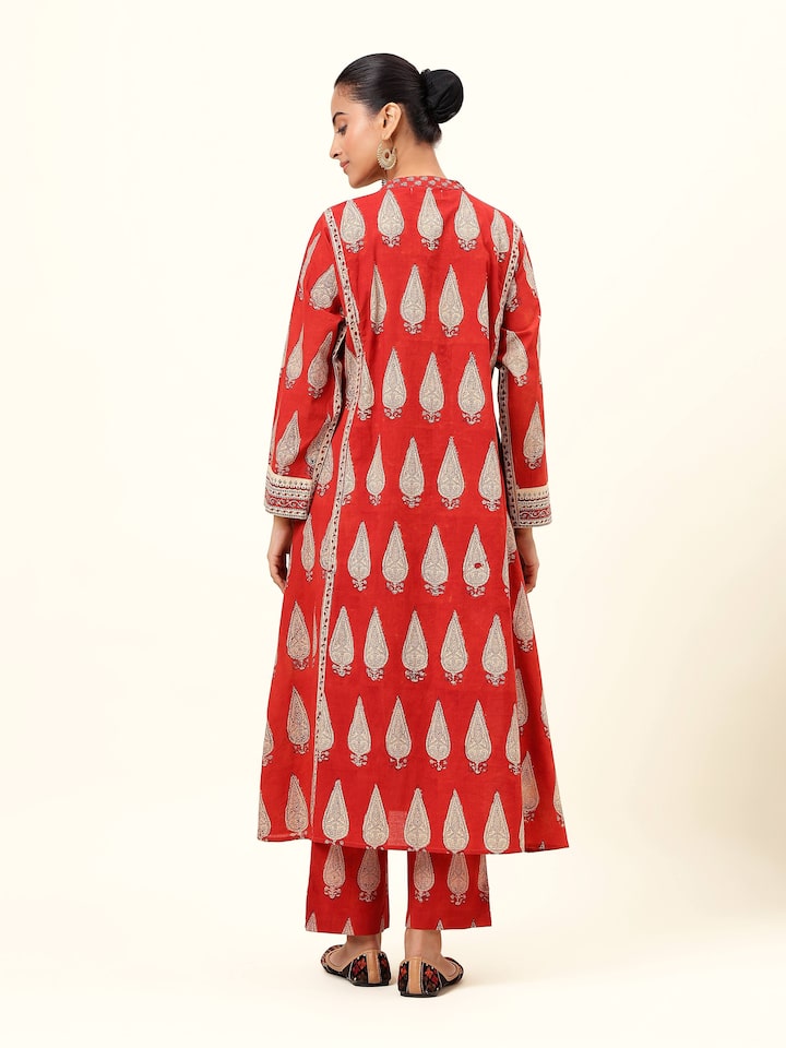 Back view of Bagru block printed kurta showing full pattern and fit.