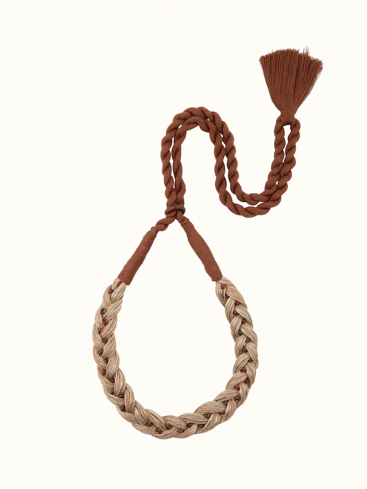 Front view of Jute jewellery collar necklace showcasing its natural texture and unique design.
