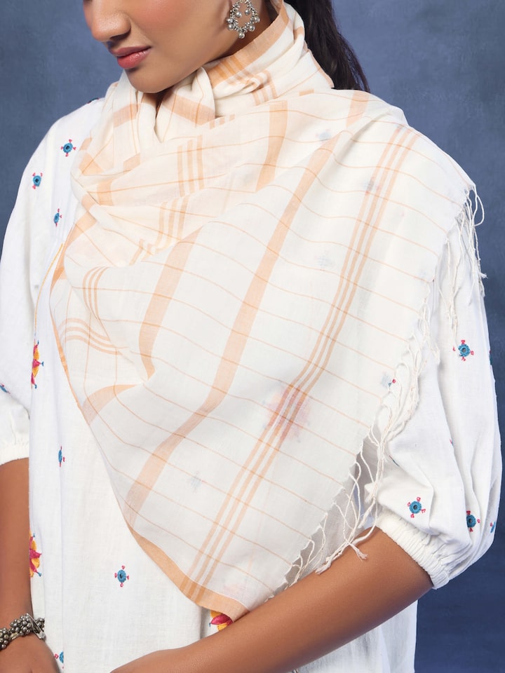 Close-up view of Yellow Cotton Stole highlighting the embroidered motif