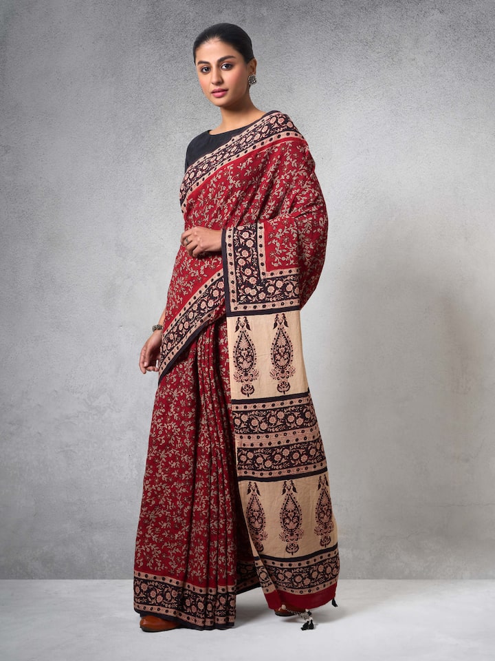 Close-up detail of Cotton Natural Dyed Bagru Block Printed Saree fabric