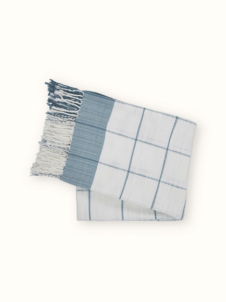 Back view of Cotton Throw, emphasizing consistent weave and handcrafted finish.