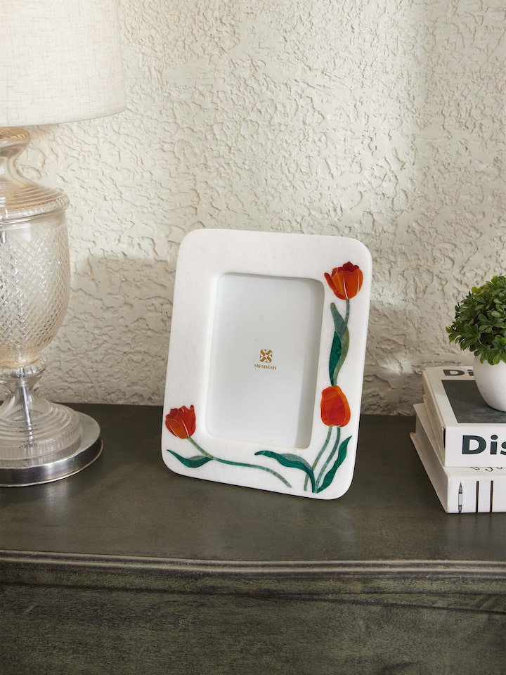 Pacchikari Marble Photo Frame White Color