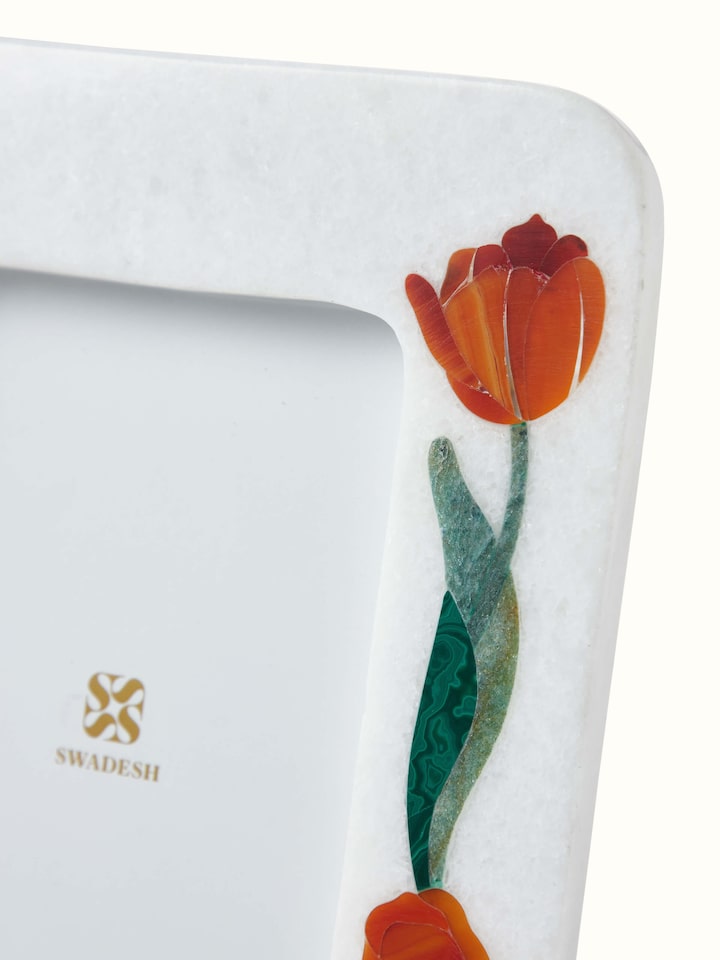 Pacchikari Marble Photo Frame White Color