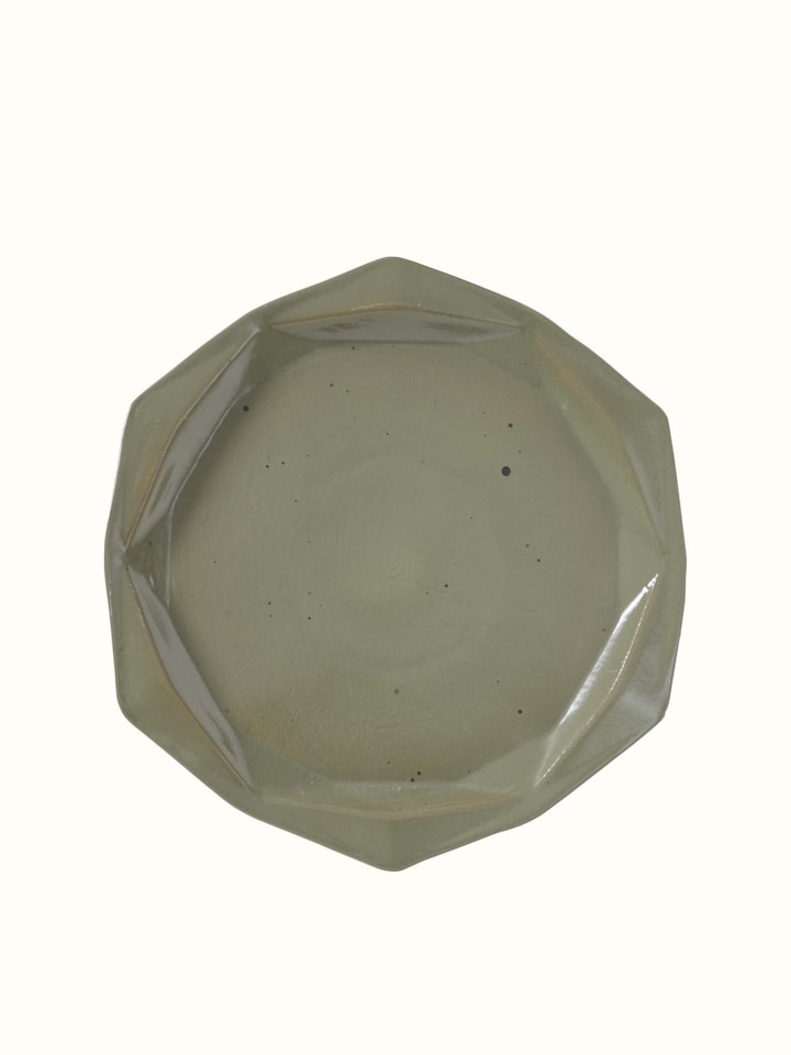 Top view of Khurja pottery ceramic dinner plates displaying their arrangement and design.