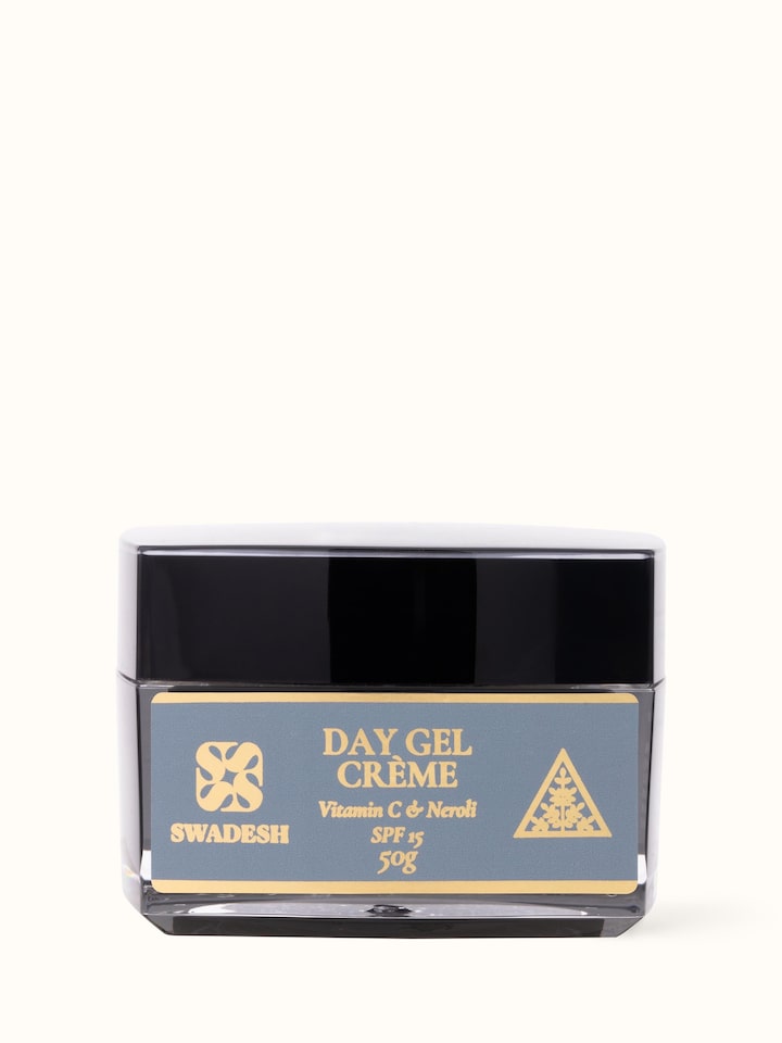 Front view of Day Gel Creme Vitamin C & Neroli SPF 15 showing the product packaging and label