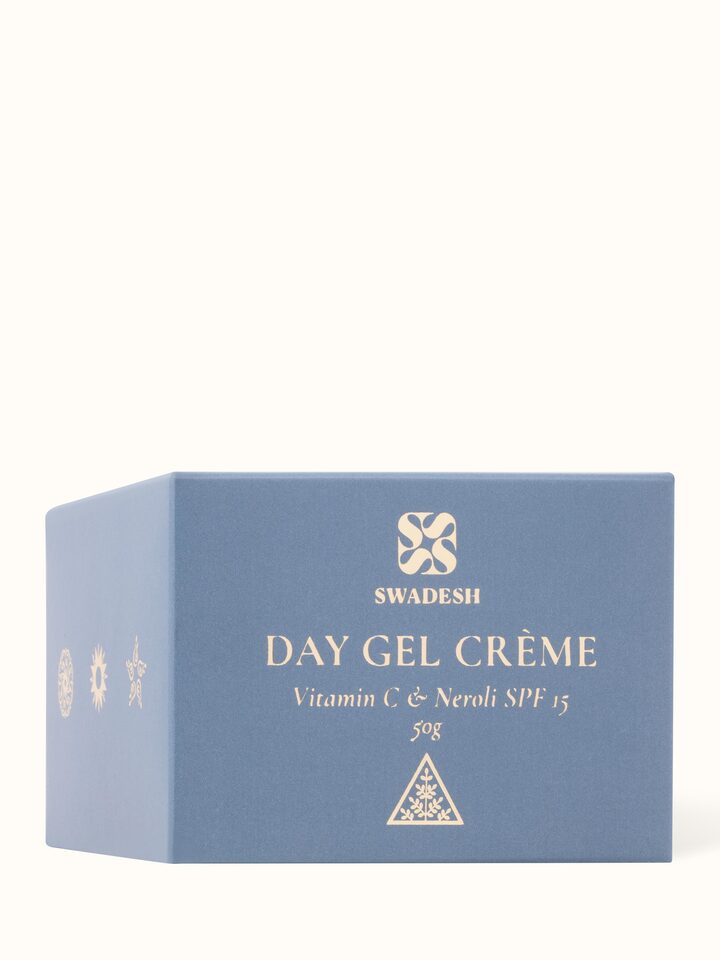 Detail view of Day Gel Creme Vitamin C & Neroli SPF 15 highlighting the packaging label detail