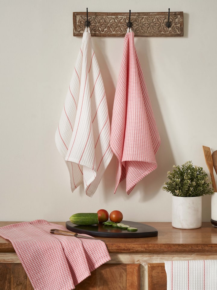 Close-up of Arth pink waffle cotton dish towel (4 pcs)