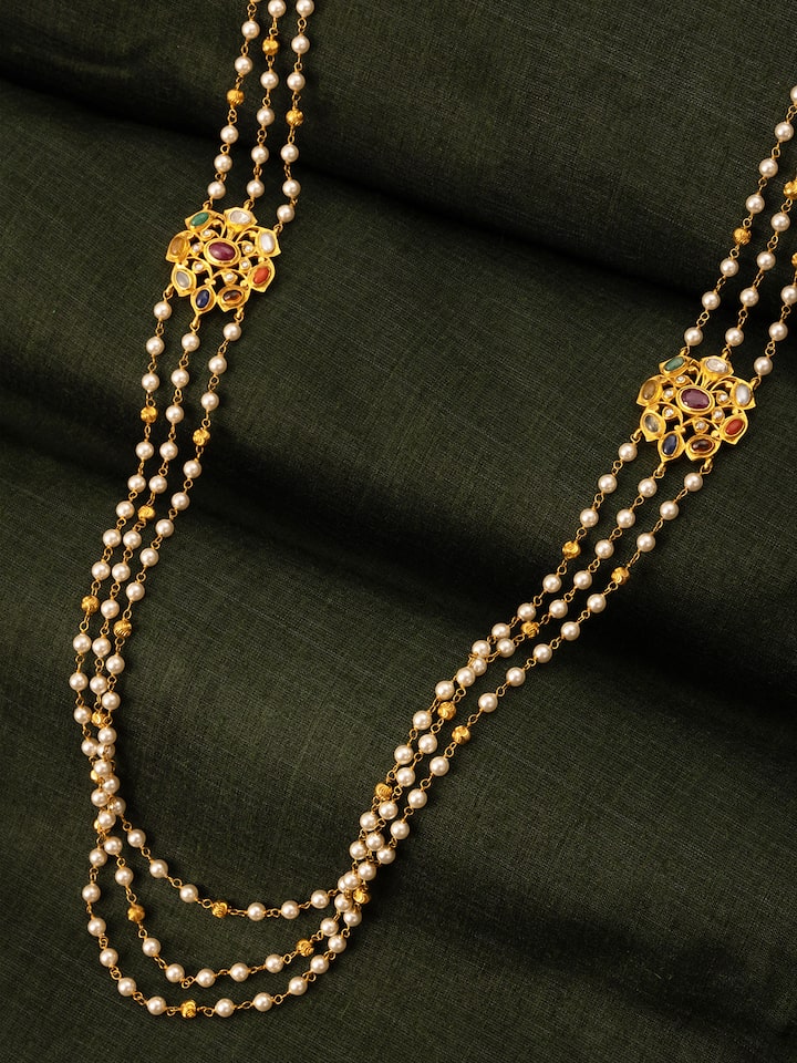 Top view of Navratna silver pendant & chain showcasing unique design