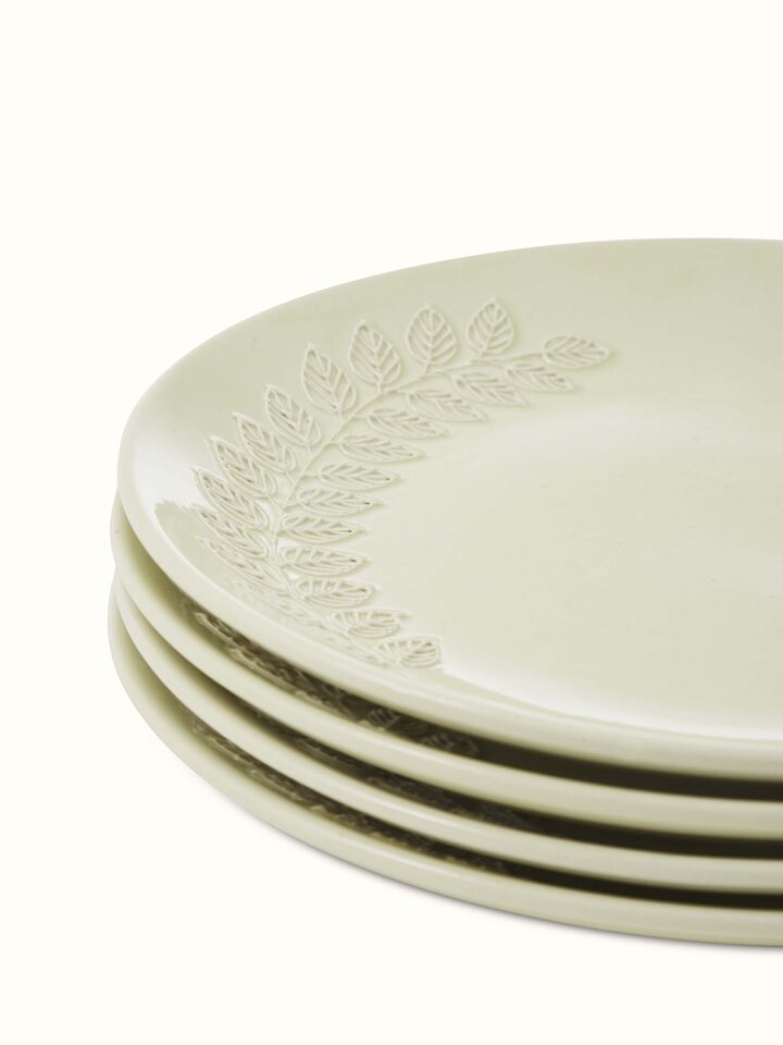 Top view of Khurja pottery ceramic simple dinner plates white (4 pcs)