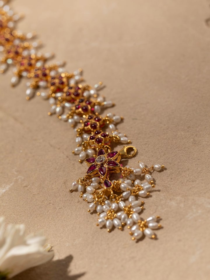 Detail view of Guttapusalu Silver Flexible Bracelet highlighting the stone setting and metalwork detail