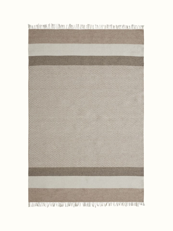 Full view of Geo checkered beige Jawaja wool & cotton handloom dhurrie (4x6 ft) showing the checkered pattern and handloom texture.