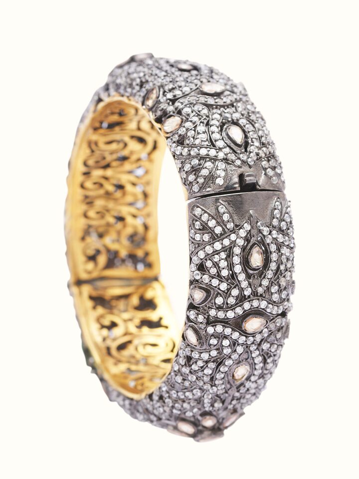 Front view of Silversmithing Bangle showing the complete piece and design