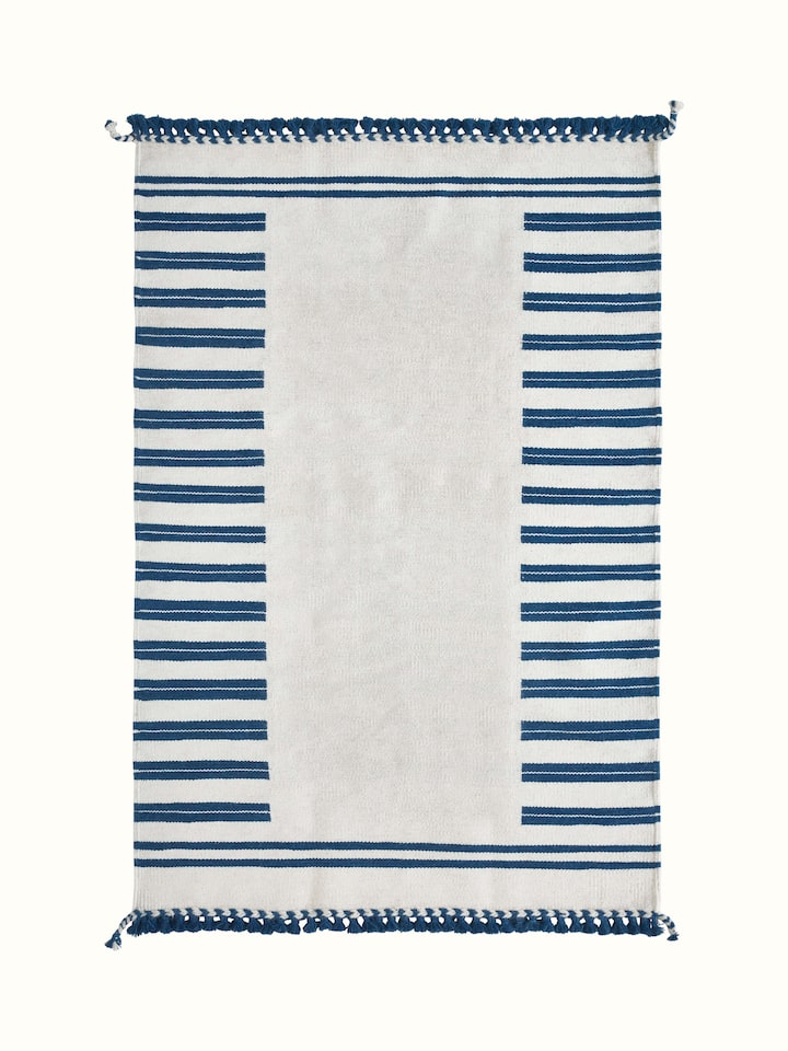Full view of Geo border ivory blue Gujarat wool & cotton panja dhurrie kharad (4x6 ft) showcasing the geometric border and pattern.