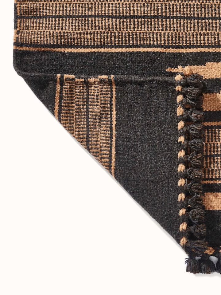 Detailed close-up of Geo Diamonds Dark Brown Gujarat Wool & Cotton Panja Dhurrie Kharad (4x6 ft), highlighting the wool and cotton texture.