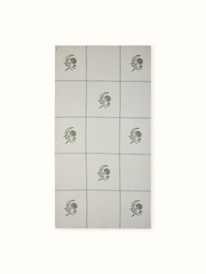 Palampore buta white floral cotton bath towel, featuring a full view of the intricate Sanganeri block print design.