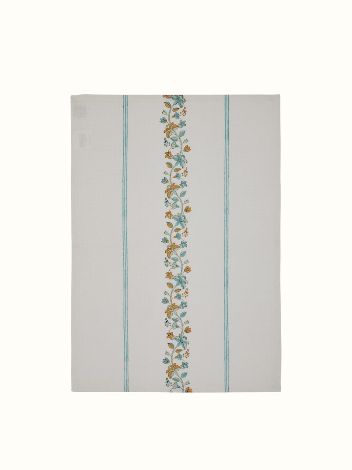 Full view of Palampore border white floral cotton Sanganeri block printed hand towels (2 pcs) displaying the entire towel design