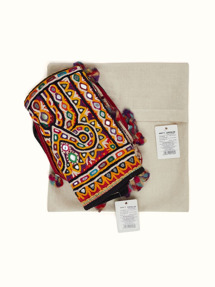 Artistic view of Kutch Embroidery Geometric Toran, displaying the toran from a unique angle