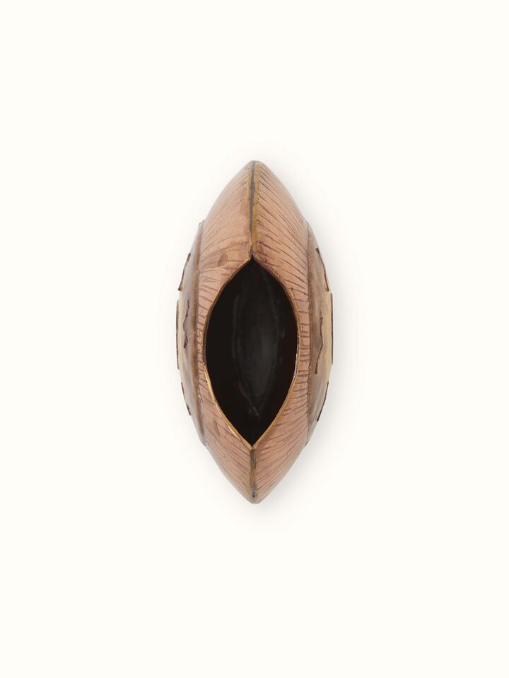 Close-up detail of Copper Sunset Oval Pen Holder Bronze showing the craftsmanship and material quality.