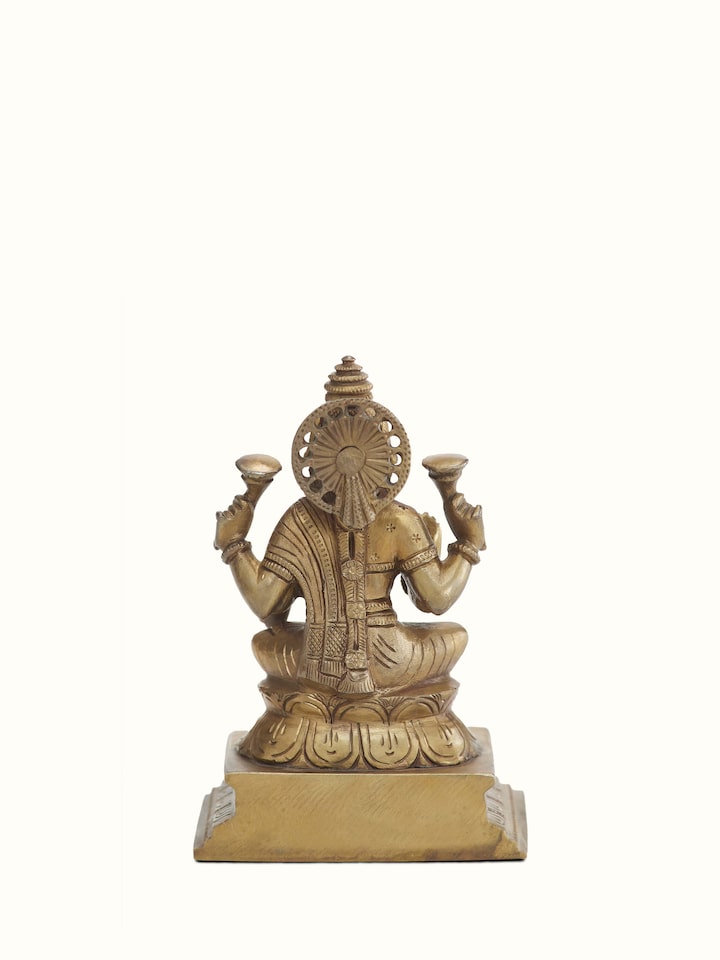 Detailed view of Lakshmi bronze casting idol highlighting the elegant design and detailed bronze craftsmanship