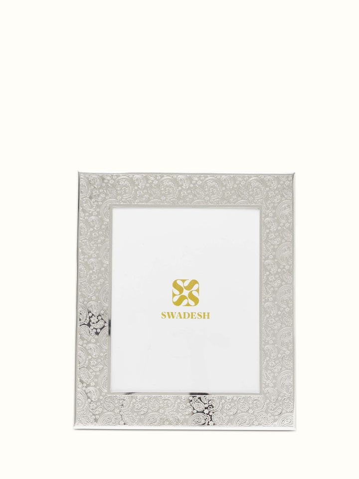 Front view of silver-plated paisley rectangular photo frame (15 x 13 inches) highlighting ornate paisley design