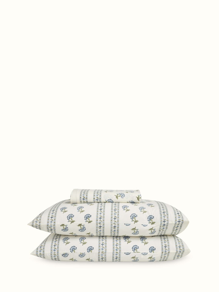 Detailed view of Aarunya Blue Buti Cotton Sanganeri Block Printed Queen Bedsheet Set (3 pcs) showing the blue buti pattern.
