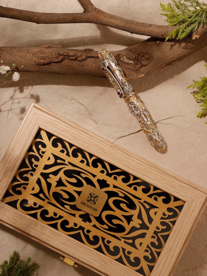 Overhead view of Lord Shiva Silver Smithing Pen displaying overall shape