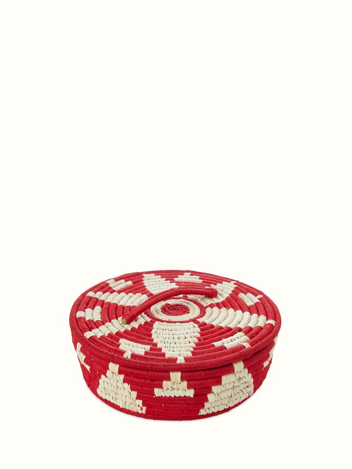 Detailed view of Kanshi basketry natural fibre gift box focusing on the texture and woven design