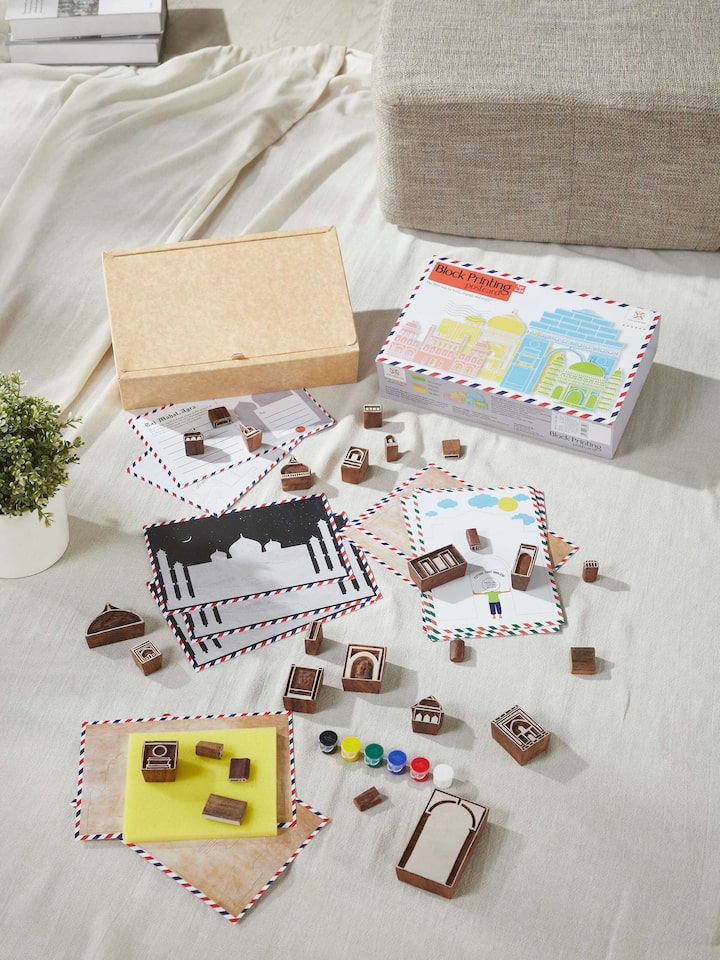 Top view of Block-Making Wooden Historical Monuments Puzzle (White), highlighting the detailed wooden blocks