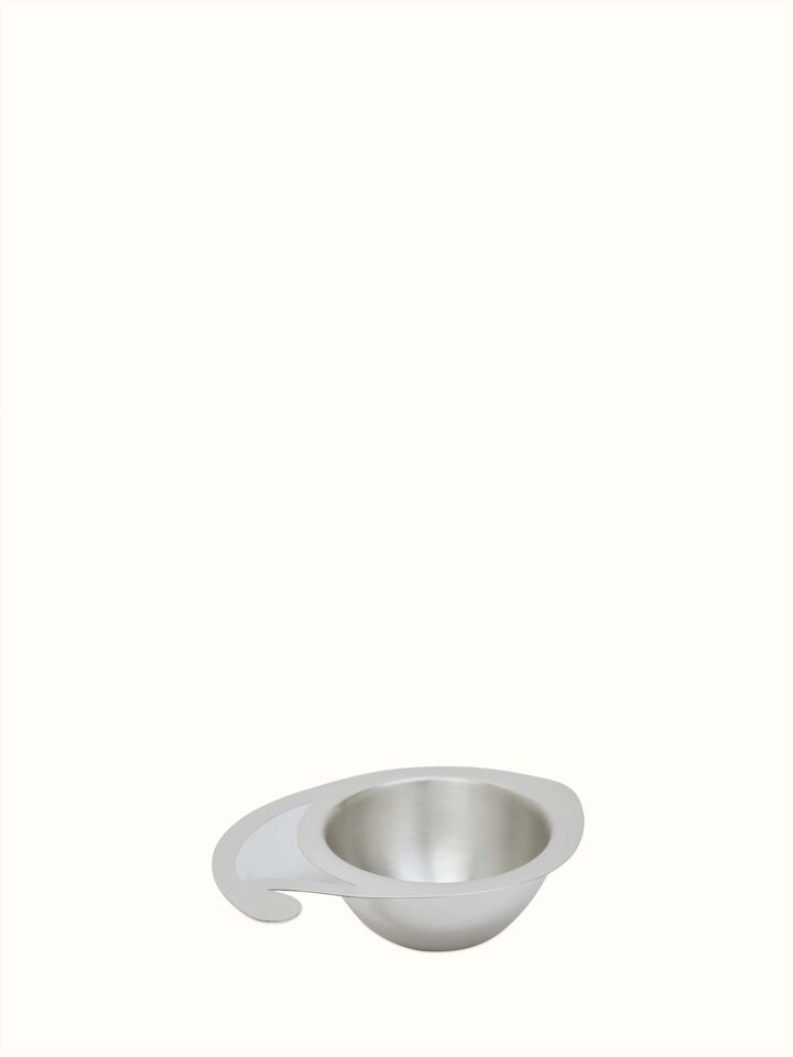 Front view of Silver paisley diya, showcasing intricate paisley design and polished finish.