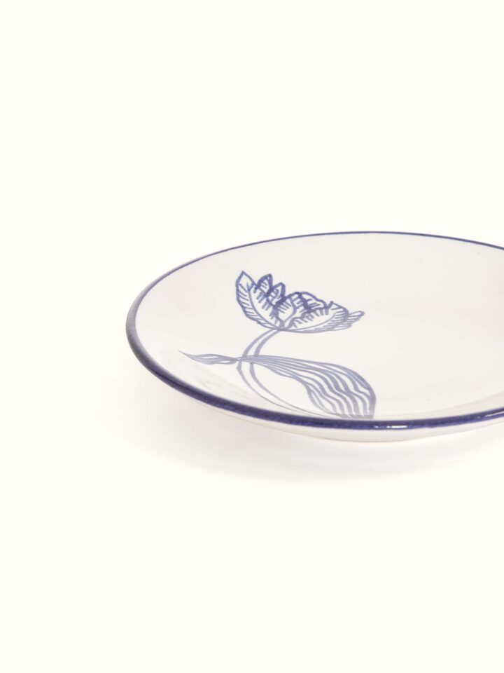 Angle view of Khurja pottery ceramic salad plates (4 pcs)