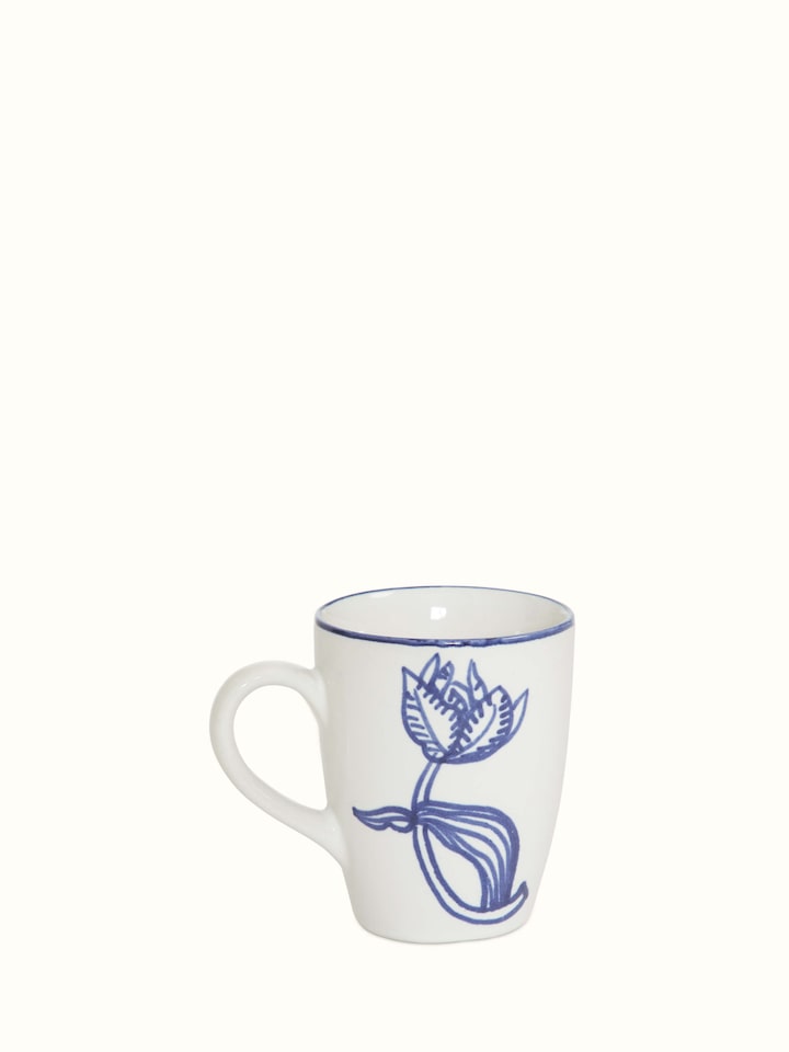 Side view of Khurja pottery ceramic coffee mugs white & blue (2 pcs) highlighting intricate patterns
