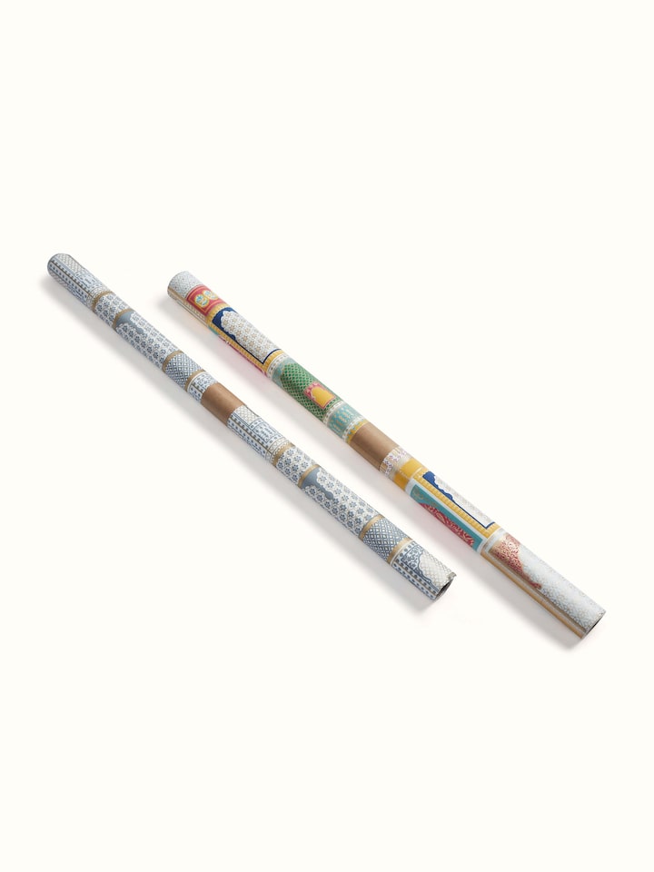 Detailed view of Handmade paper wrapping sheets in white color (2 pcs)