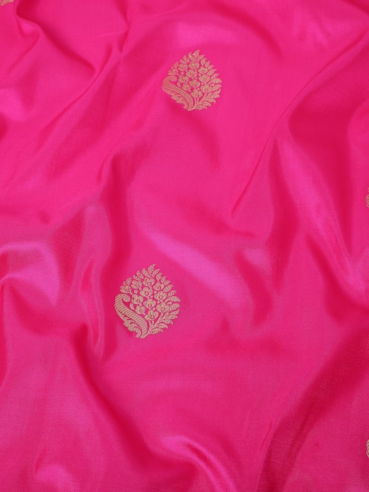 Detailed back view showing reverse side of pink silk Banarasi dupatta weave.
