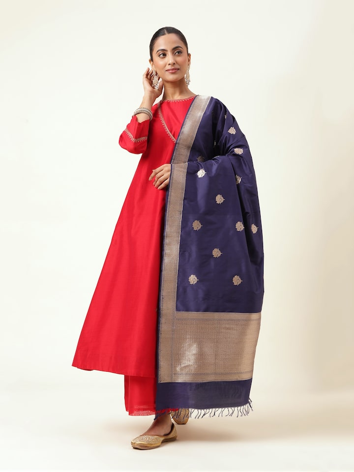 Additional front view of blue Banarasi dupatta with detailed brocade pattern and sheen