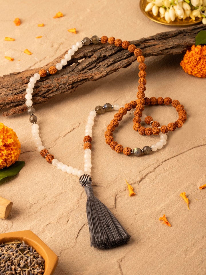 Side view of Labradorite, White Moonstone & Rudraksha Silver Mala, highlighting the arrangement of beads.