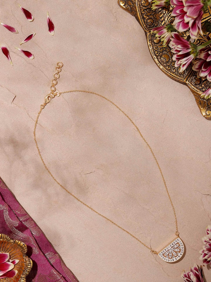 Side view of Teakwood Pendant & Chain showcasing its elegant design by Swadesh