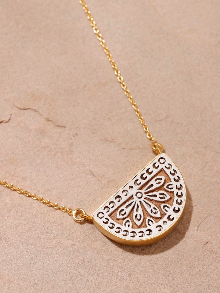Close-up of Teakwood Pendant & Chain showcasing its polished surface by Swadesh