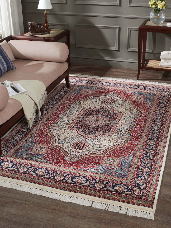 Traditional Persian Gwalior Wool Hand-Knotted Carpet